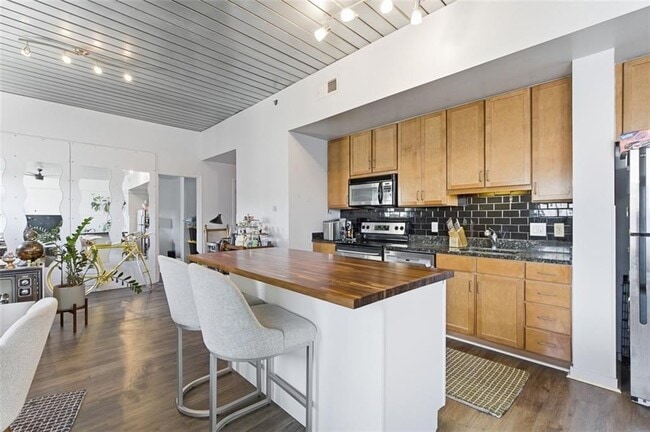 Photo - 620 Glen Iris Dr NE Unit 523