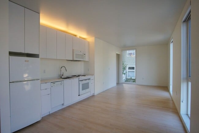 Photo - Modern 2-Bedroom w/Washer & Dryer Ready Late March! Unit 205