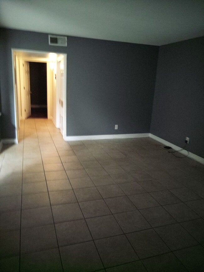 Photo - 2100 W Beach Dr Unit F102