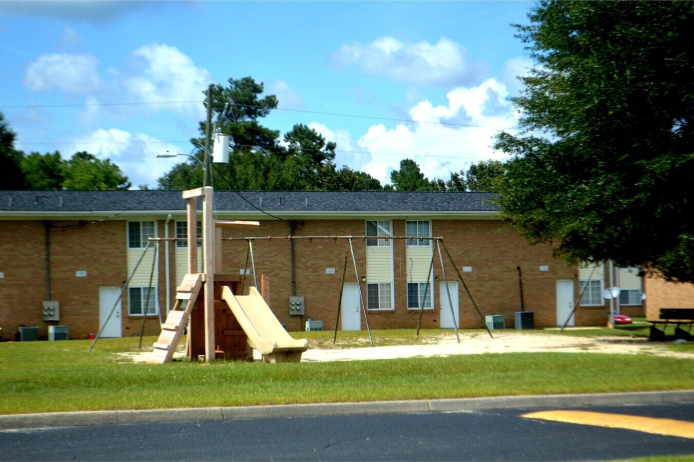 Photo - 1602 McNeil St