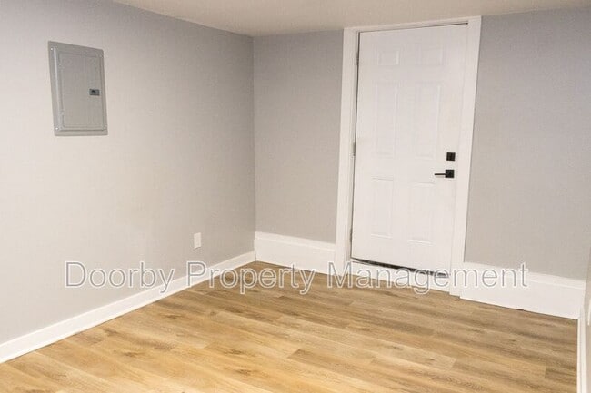 Photo - 650 4th St NE Unit 11