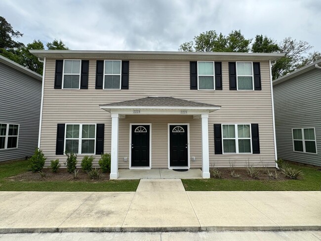 Photo - 2223 Cedarbrook Ct Townhome