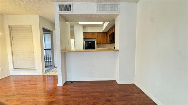 9811 Walnut St Unidad F207