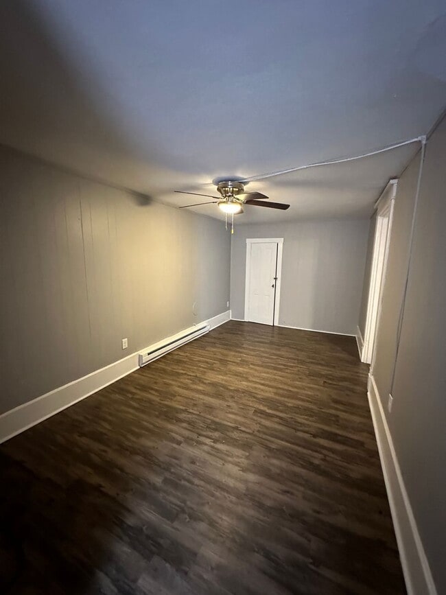 Photo - One Bedroom apartment Upstairs Unidad C