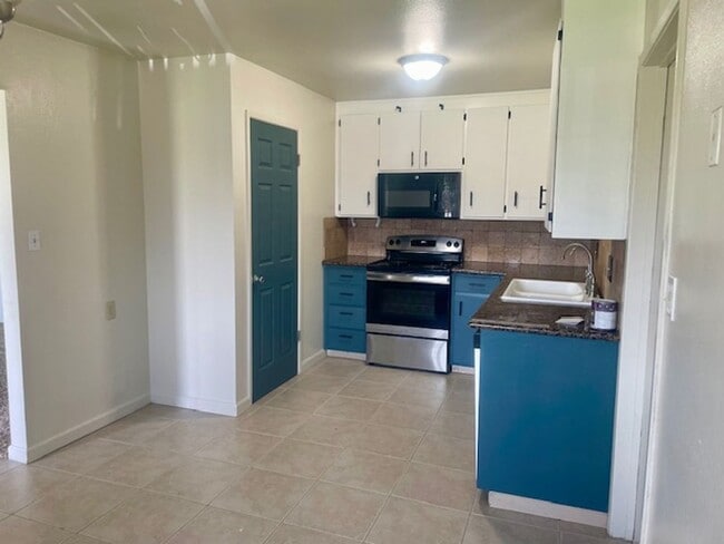 Photo - Charming house in an established quiet neighborhood in a court