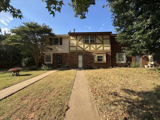 Building Photo - 2357 Heatherfield Ln