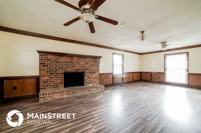 Photo - 2834 Lanthorn Dr