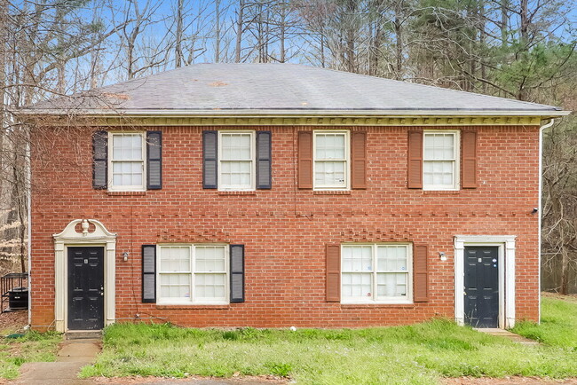 Building Photo - 1736 Salem Woods Dr SE Rental
