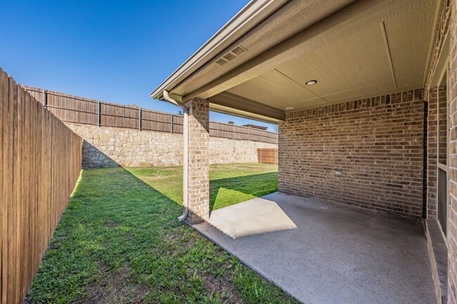 Photo - Single story 4 bedroom in Weatherford ISD with updates galore