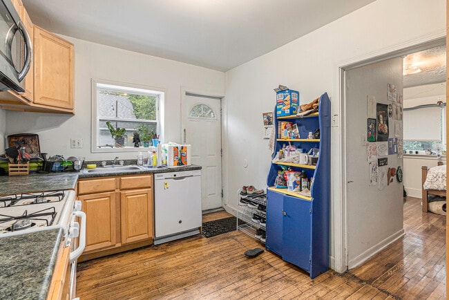 Photo - 1019 Packard St