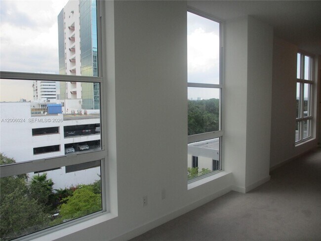 Photo - 4250 Biscayne Blvd Unit 610