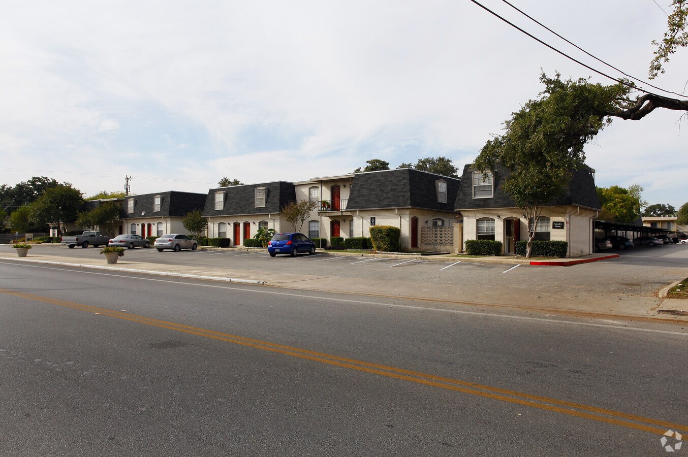 Northwood Apartments - Northwood Apartments