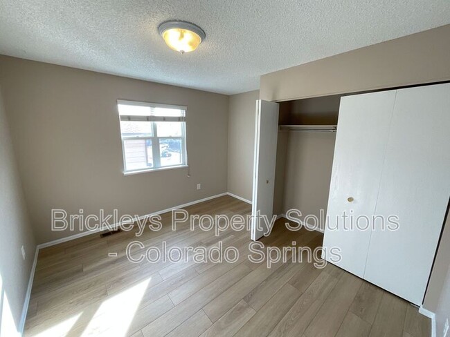 1875 W Yampa St Condo Unit B - Condo For Rent In Colorado Springs, CO ...