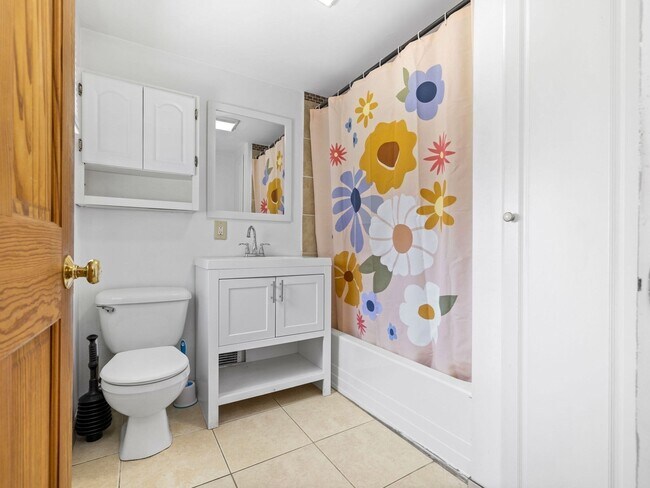 Photo - 401 Norfolk St Unit 2