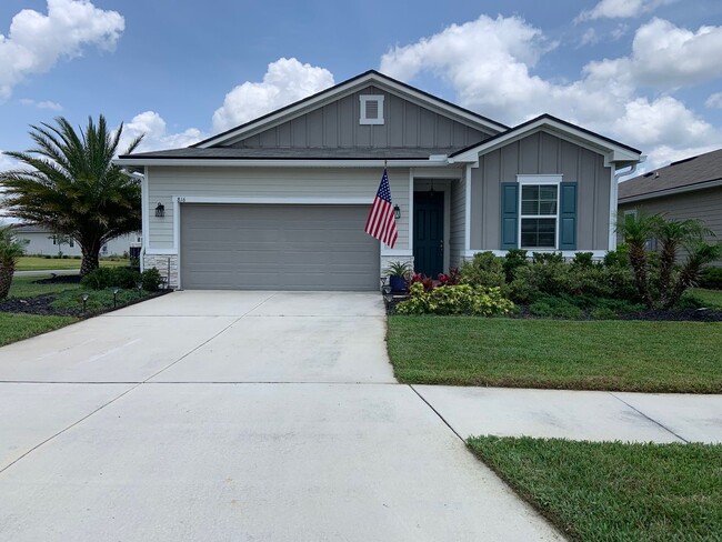 Building Photo - Gorgeous Corner Lot Home