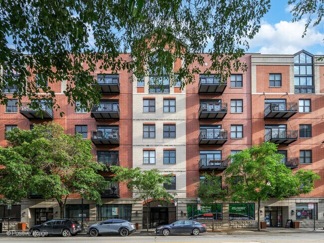 Building Photo - 1155 W Madison St Unit 309 Rental