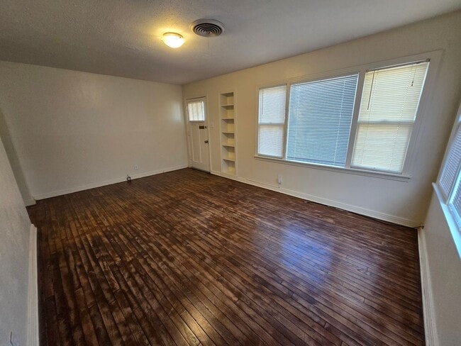 Photo - 1012 Crescent