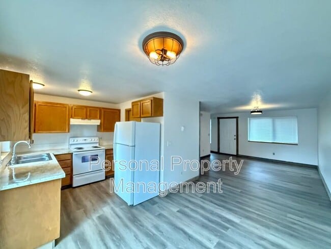 Photo - 3919 H St