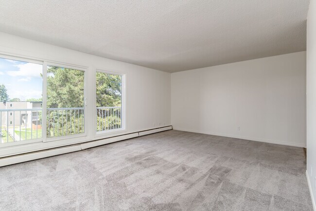 Photo - Monterey Pointe