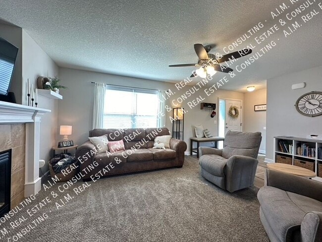 Photo - 1709 Crabapple Ln