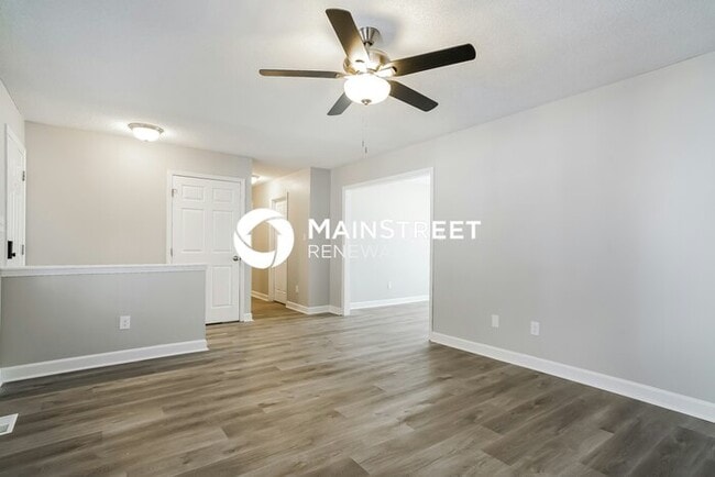 Photo - 3 Bedroom Pet-Friendly Home in RALEIGH, NC with Main Street Renewal