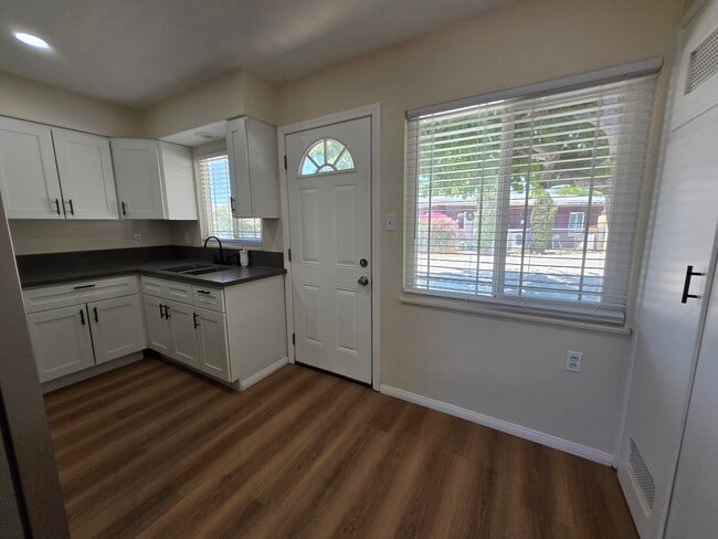 Photo - 16340 Villa Dr Unit 16340 Villa Drive