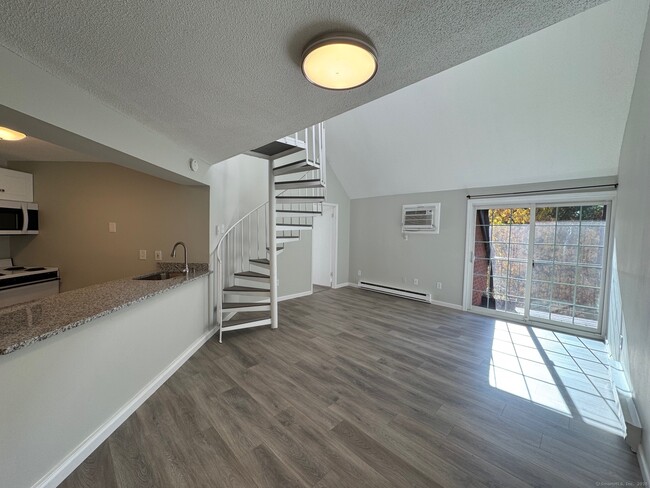 Photo - 181 Loomis Dr Unidad APT 148