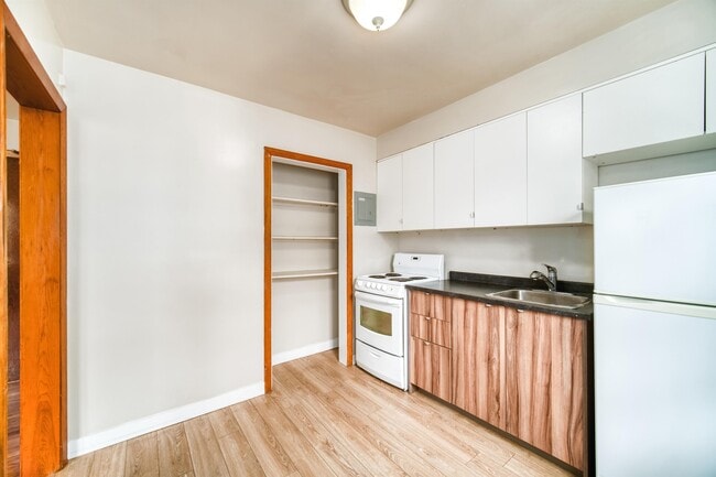 Photo - 1066-1066 Tower Rd Unit 15