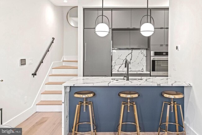 Photo - Absolutely Incredible, Light-Filled 2 Leve...