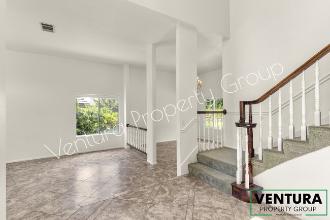 Spacious 4-Bed, 3-Bath Gem in Camarillo Heights
