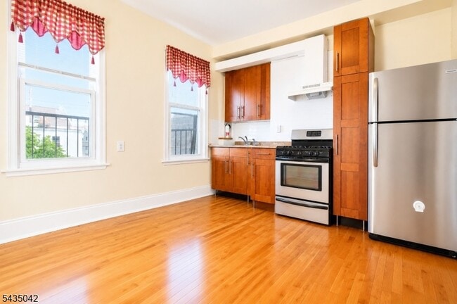 Photo - 108 Bruen St Unit 2