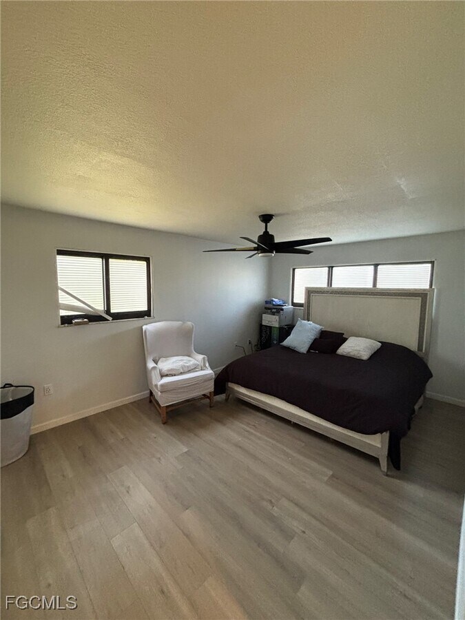 Photo - 5713 Foxlake Dr Unit 4