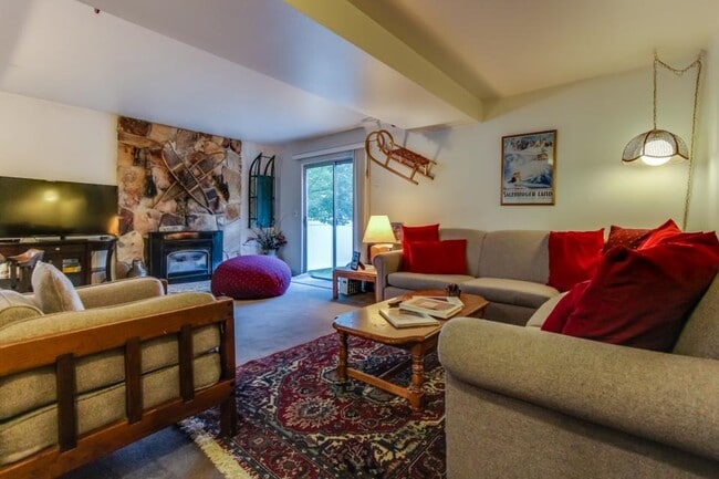 Photo - 3300 East Fort Union Blvd