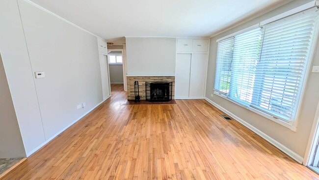 Photo - 110 N Knollwood Dr