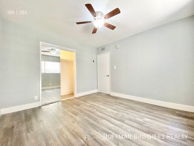 Photo - 3105 S Durango Ave Unidad 4