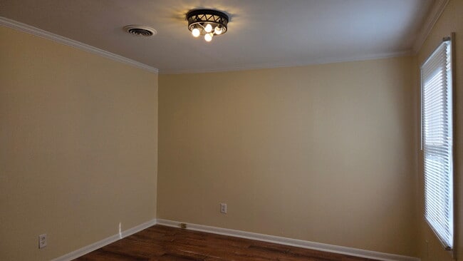 Photo - 3248 Hendricks Ave