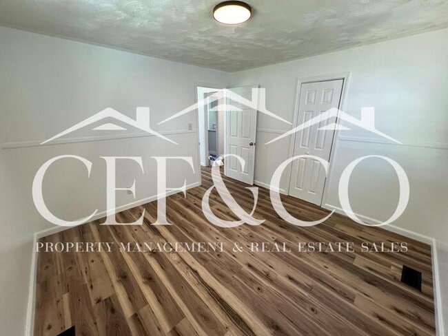 2 bedroom now available in the City of Spartanburg!