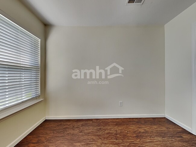 Photo - 500 Pawley Dr