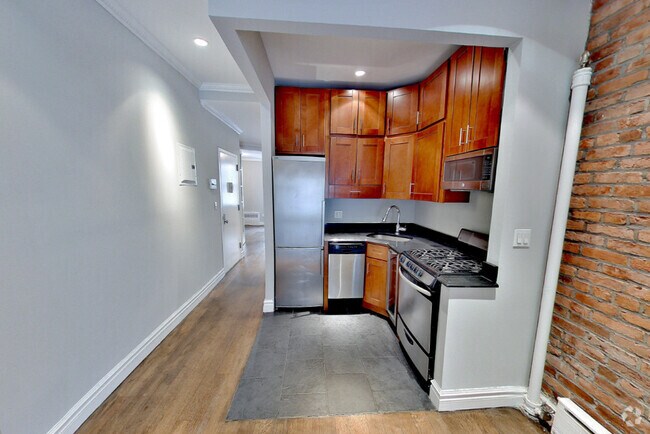 Building Photo - 1373 1st Ave. Unit 5 Rental