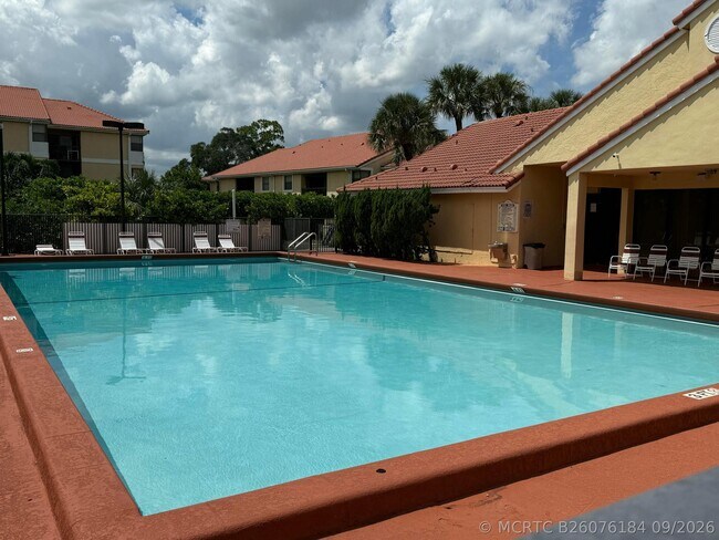 Photo - 5821 Riverside Dr Unit 203 B