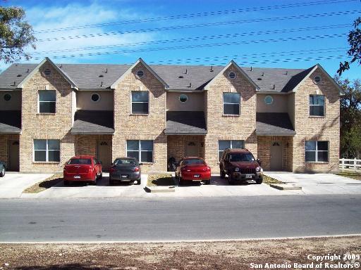 Building Photo - 4005 St Charles Bay Rental