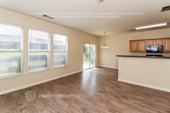 Photo - 3755 Shenfield Dr