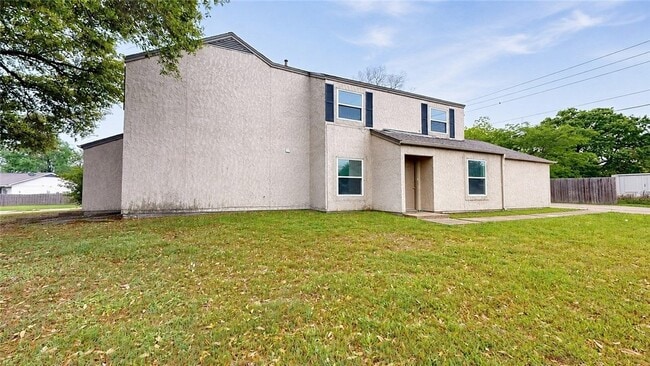 Photo - 1327 Airline Dr