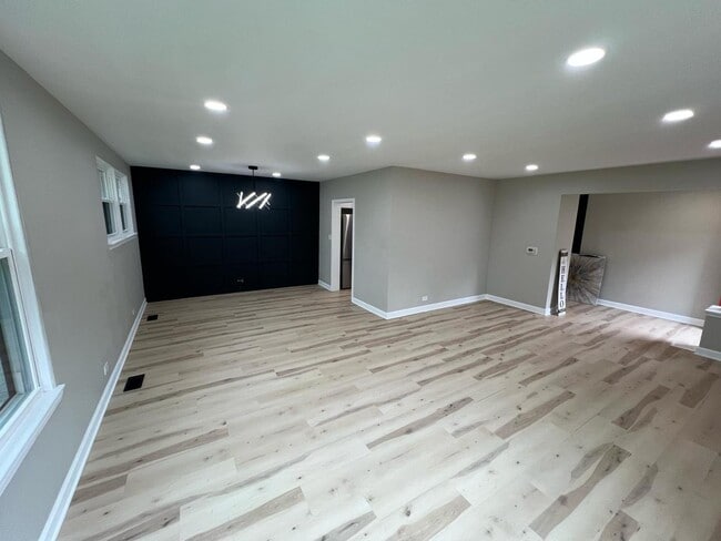 Photo - 4021 W Estes Ave