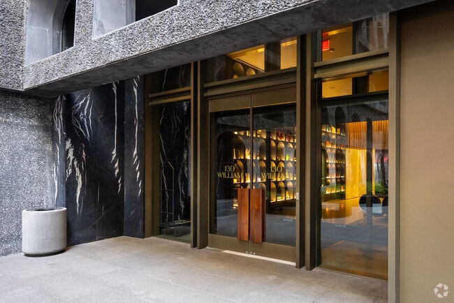 Photo - 130 William St