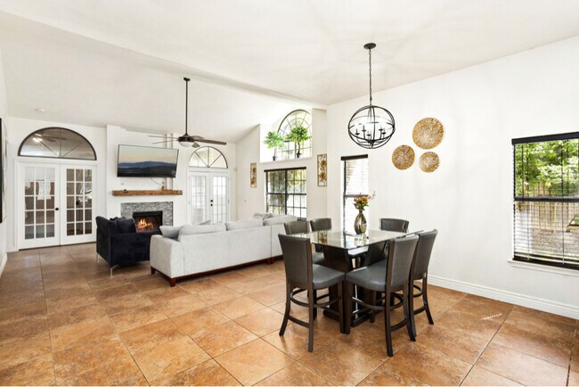 Photo - 9835 Logans Ridge Dr