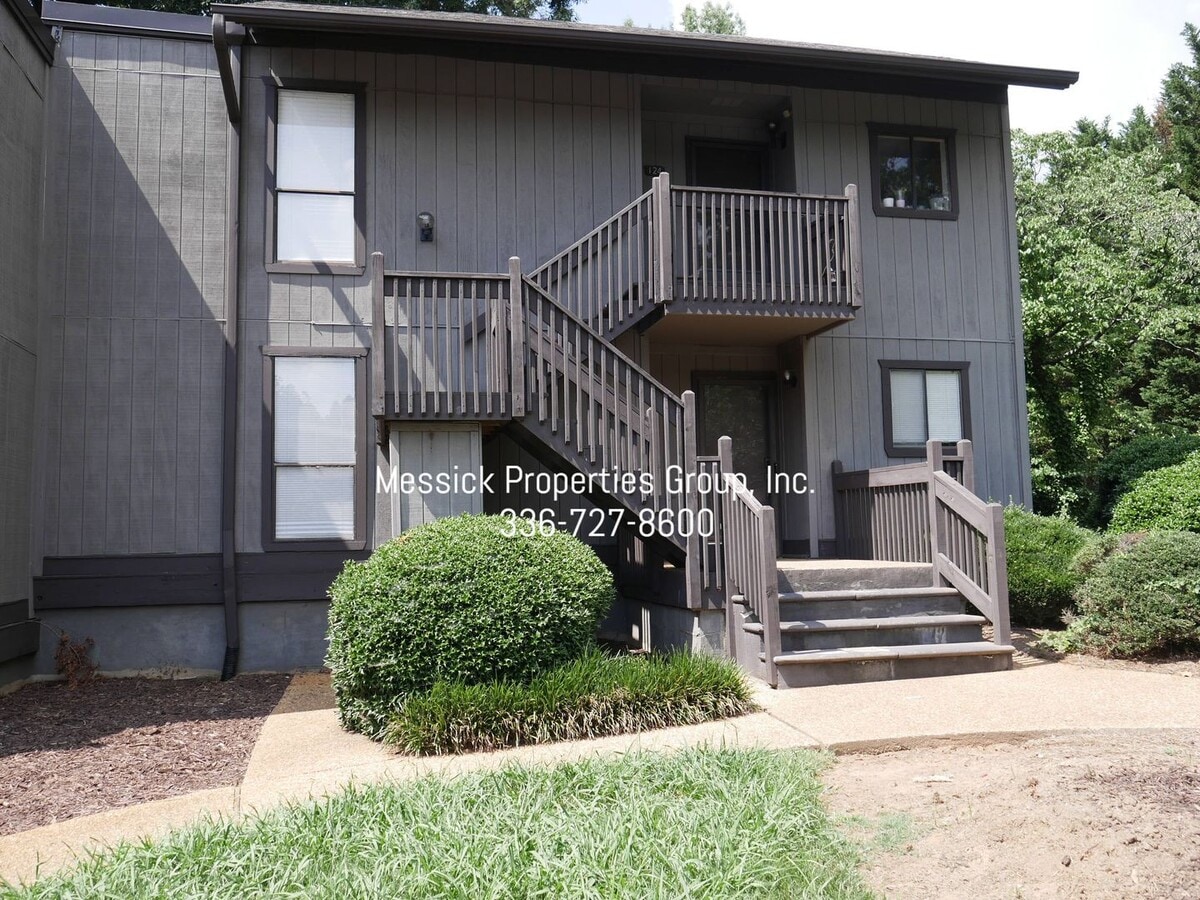 CEDAR COVE ON PEACE HAVEN ROAD! - CEDAR COVE ON PEACE HAVEN ROAD! Condo