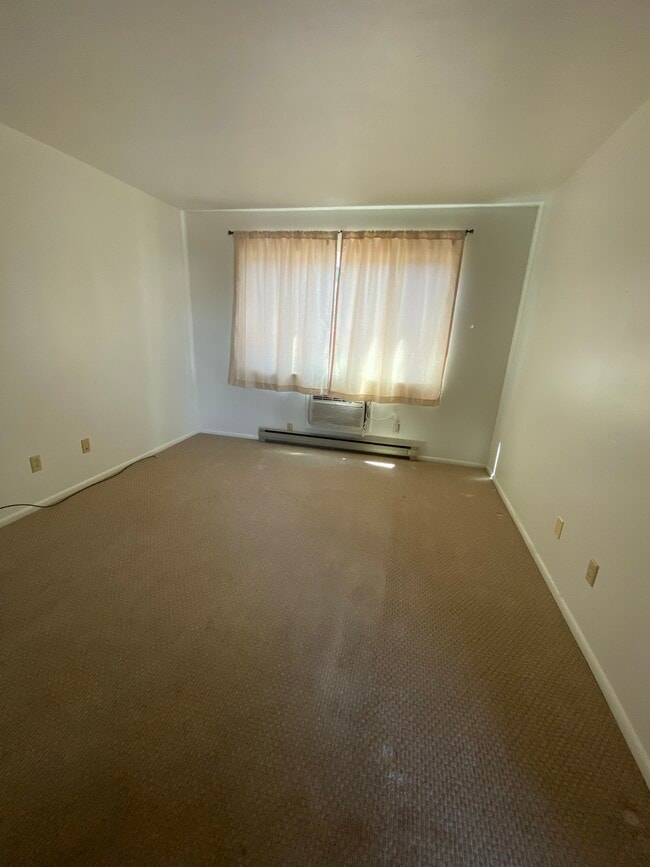 626 Grant St Unit 4