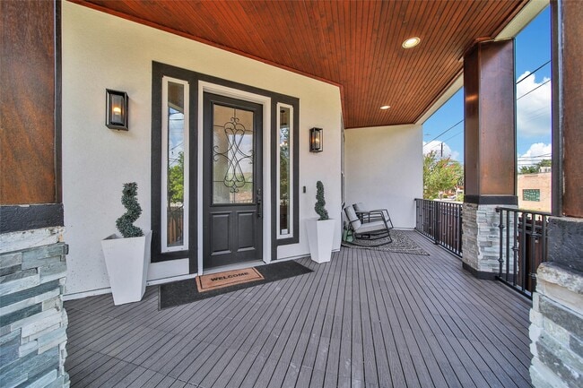 Photo - 1035 Herkimer St