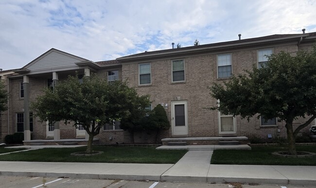 Building Photo - 29307 W. Jefferson Ave Rental